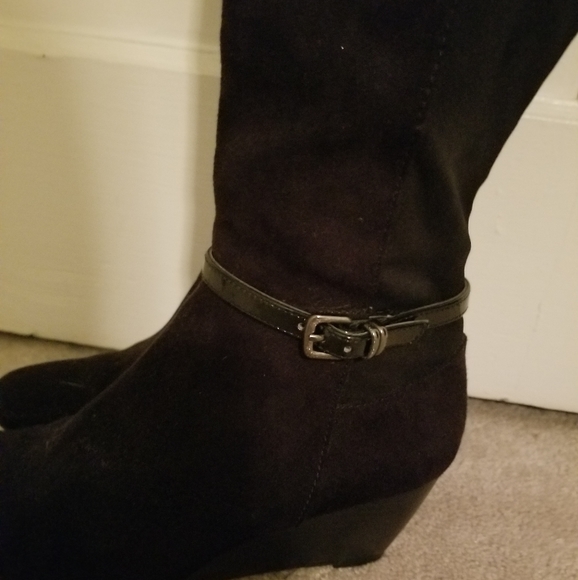 Dana Buchman Boots EUC - Picture 2 of 7